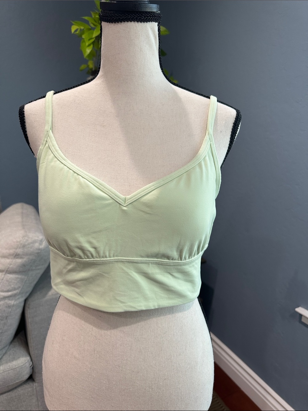 Lululemon bra with removable pads size 12